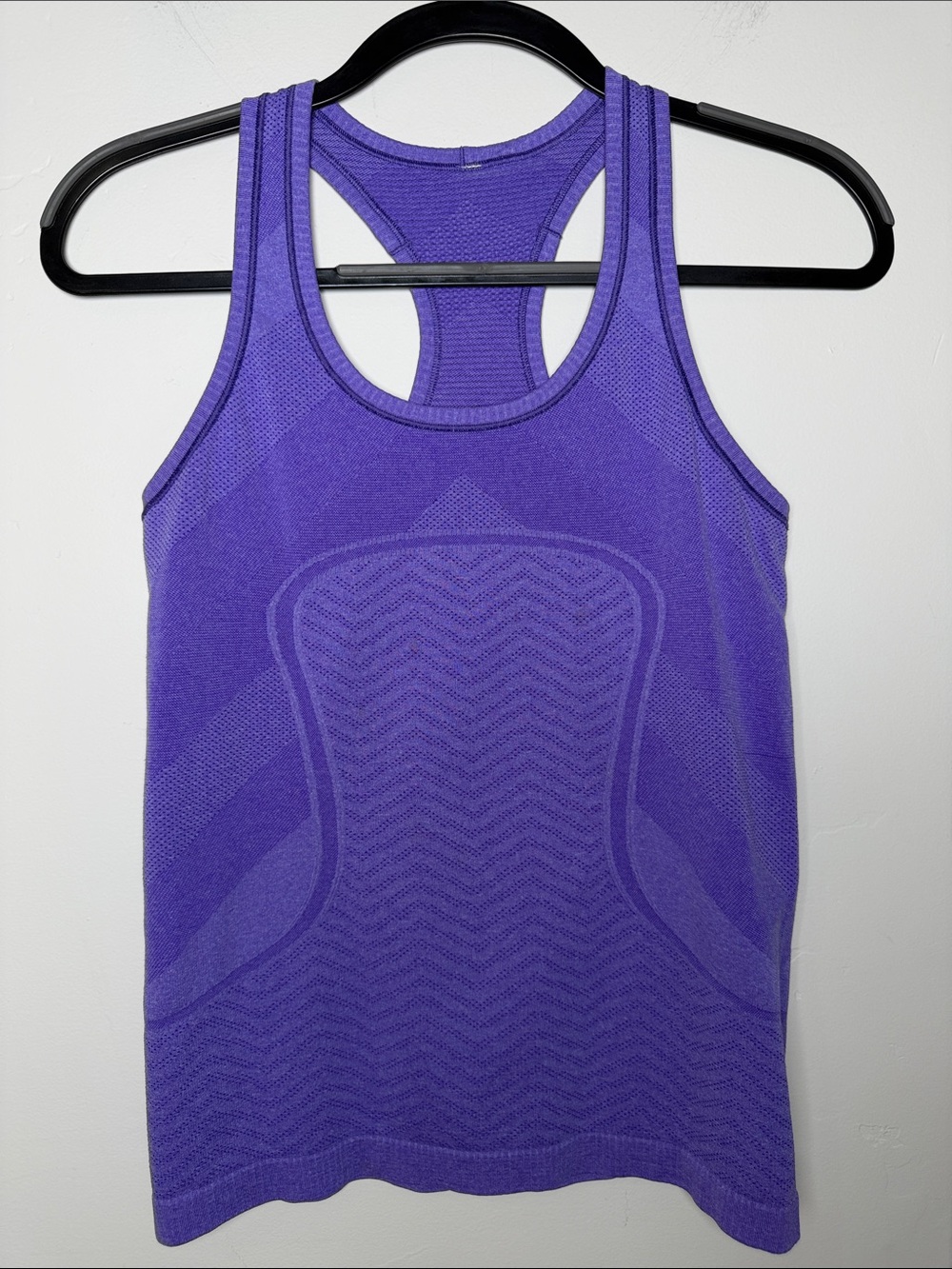 Lululemon Swiftly Tech Racerback Tank Top Hip Length Size 6 Activewear workout